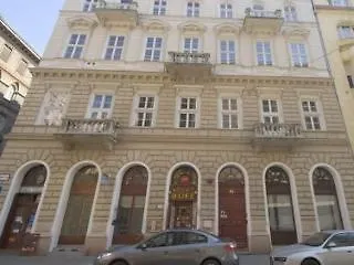 Akademia Apartman